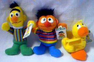 Sesame Street - Bert, Ernie and Rubber Ducky Mini Beanie