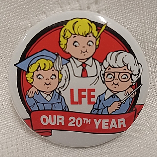 Campbells Collectibles - Campbell's LFE Labels For Education Pinback Button