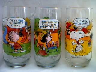 Peanuts Gang Collectibles - Snoopy, Charlie Brown, Linus & Lucy Woodstock Glasses - Camp Snoopy