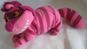 Walt Disney Movie Collectibles - Alice in Wonderland Cheshire Cat Beanie