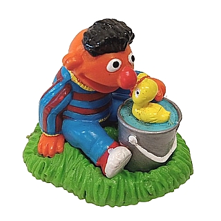 Sesame Street - Ernie and Rubber Ducky PVC Figure