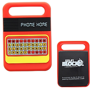 Movie Characters Collectibles - E.T. The Extra-Terrestrial Speak and Spell PVC Magnet