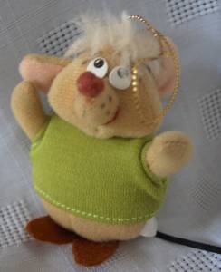 Walt Disney Movie Collectibles - Cinderella's Gus Mouse Plush Ornament