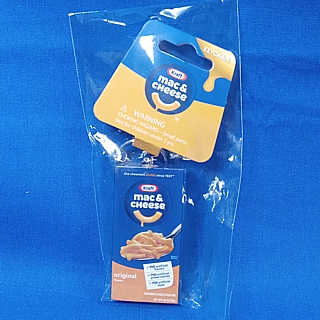Advertising Collectibles - Kraft Mac & Cheese Box Plastic Keychain / Keyring