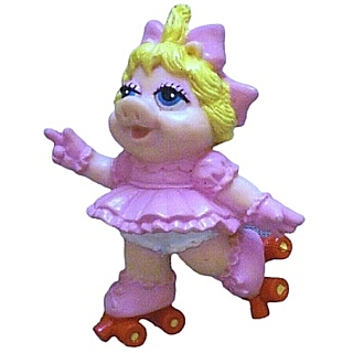 Muppets Collectibles - Muppets Babies 1987 McDonald's Miss Piggy Under 3 U3 Toy