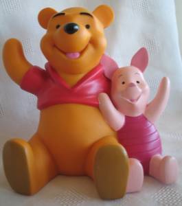 Walt Disney Collectibles - Pooh and Piglet Vinyl Bank