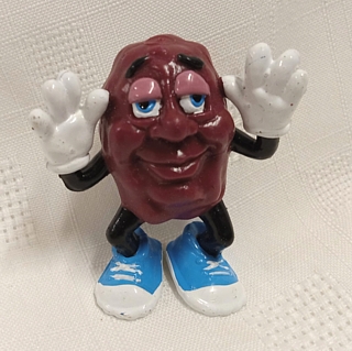 California Raisin SMALLER PVC Figure Justin X Grape