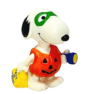 Snoopy Collectibles - Snoopy Halloween Figures