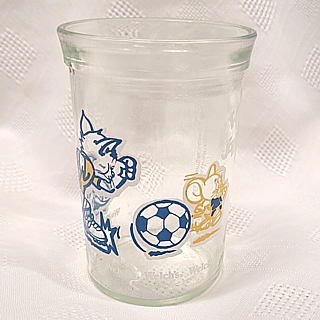 Cartoon Collectibles - Tom and Jerry Soccer Welchs Glass