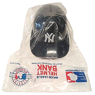 Major League Baseball - New York Yankees Helmet Bank